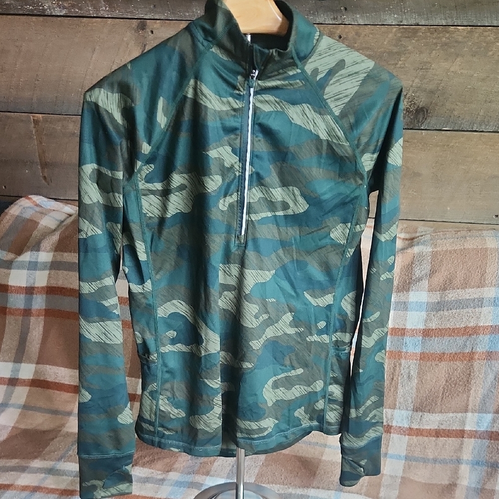 Xersion Olive Green Activewear Top
